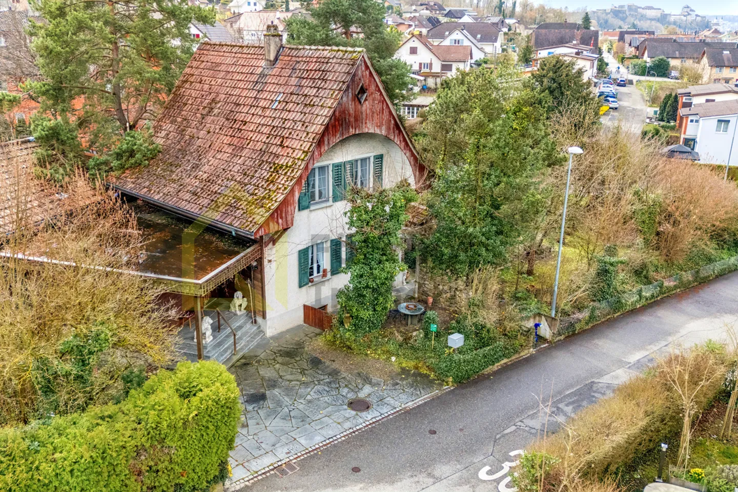 Grande oggetto per amanti con giardino idilliaco - Foto 19 di 19