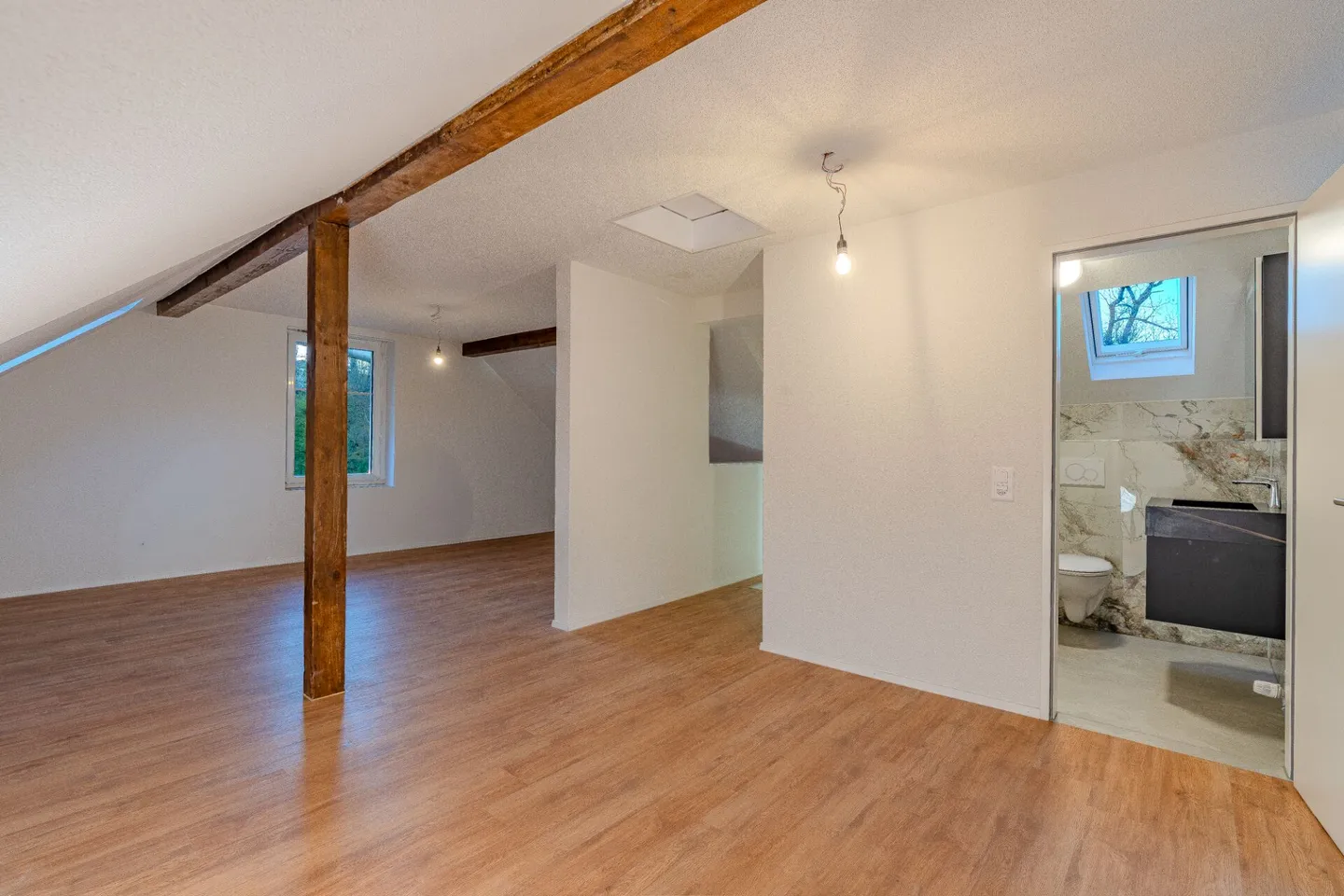 Exclusive single-family house with direct access to the Aare in Aarburg - Photo 21 of 29