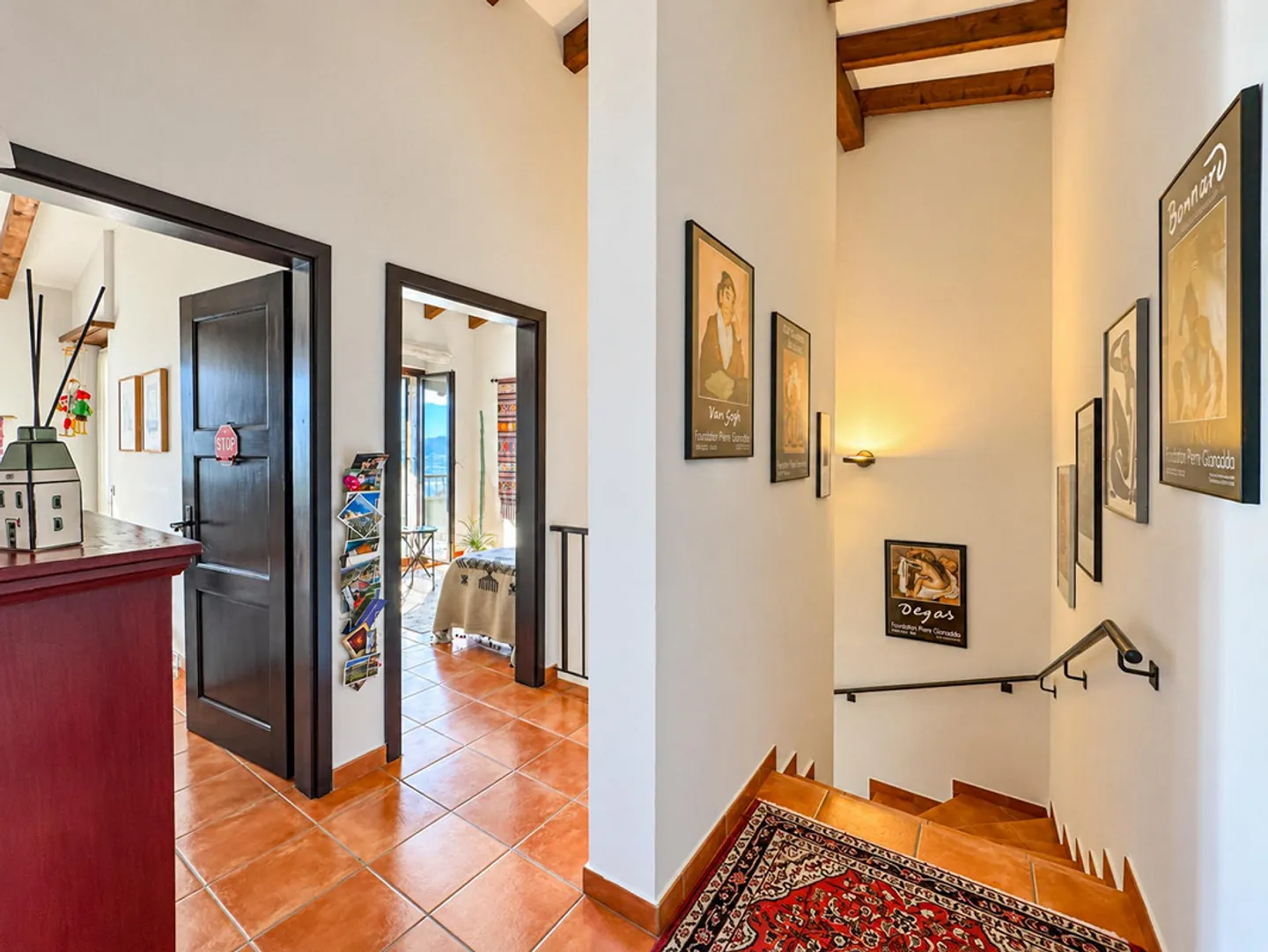 Charming House with Garden - Photo 14 of 20