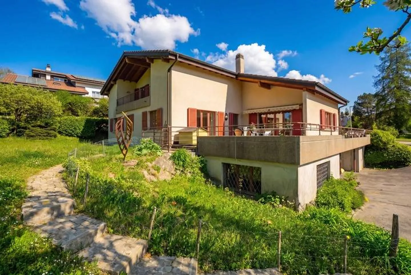 Casa plurifamiliare versatile - Foto 1 di 8
