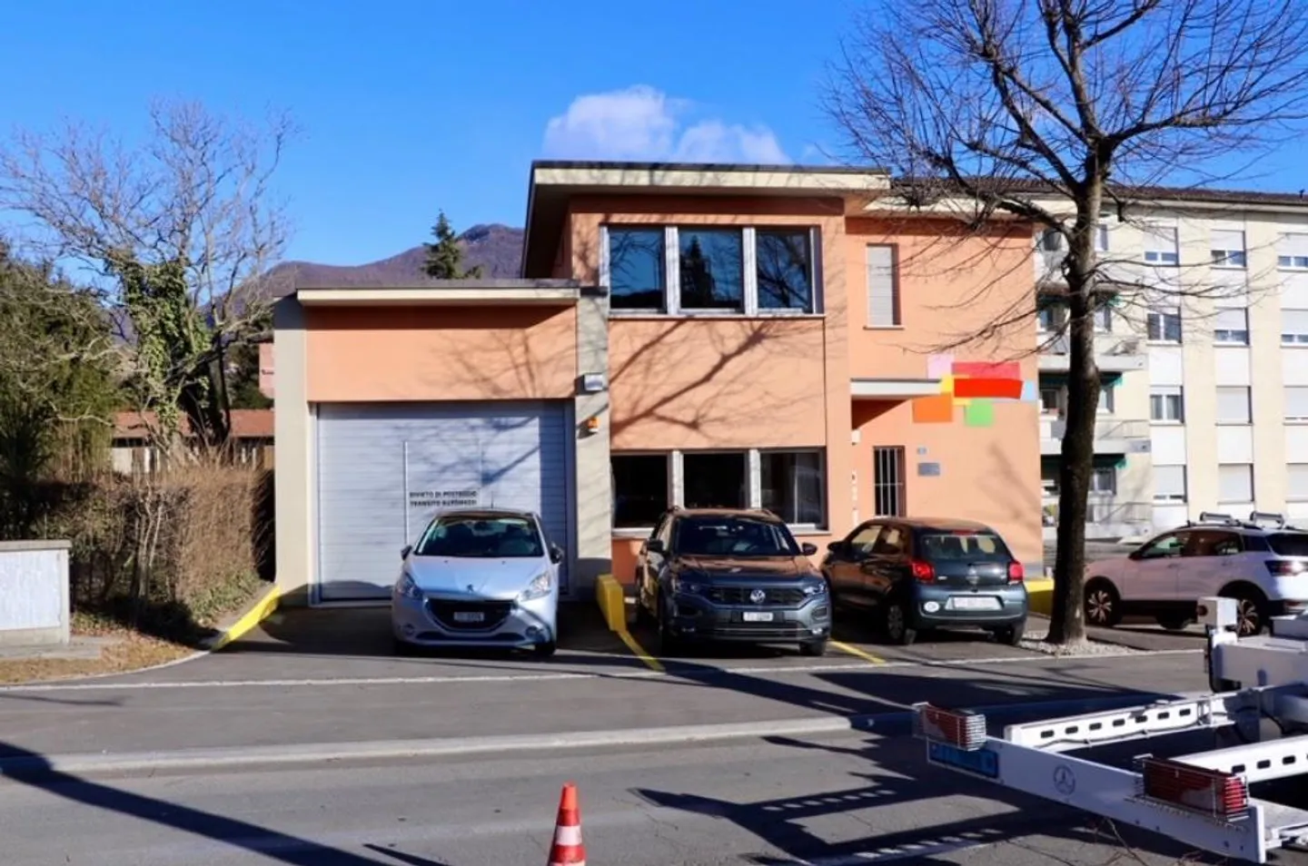 Sale or rental of commercial/office/administrative property with offices in Balerna - Photo 3 of 14