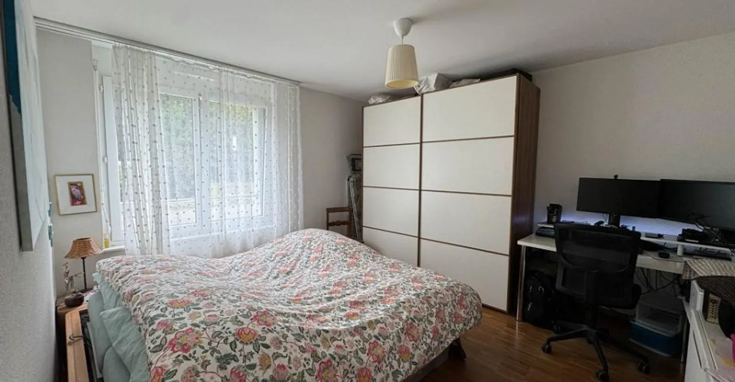 Charming 4 bedroom apartment on the ground floor - Photo 3 of 10