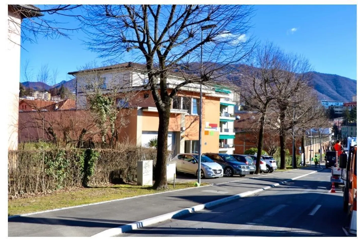 Sale or rental of commercial/office/administrative property with offices in Balerna - Photo 4 of 14