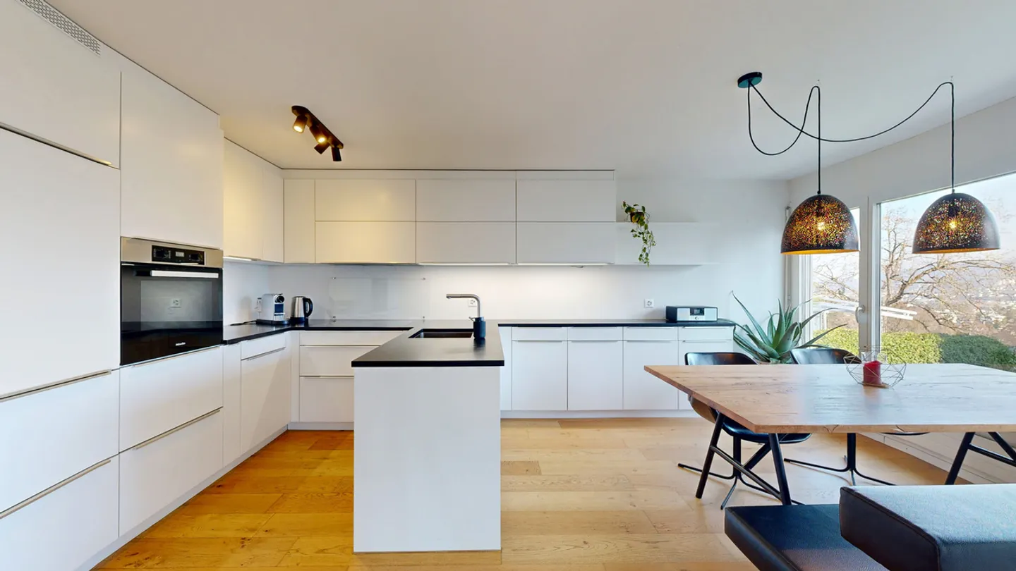 Renovated 5.5-room single-family house with magnificent views - Photo 4 of 25