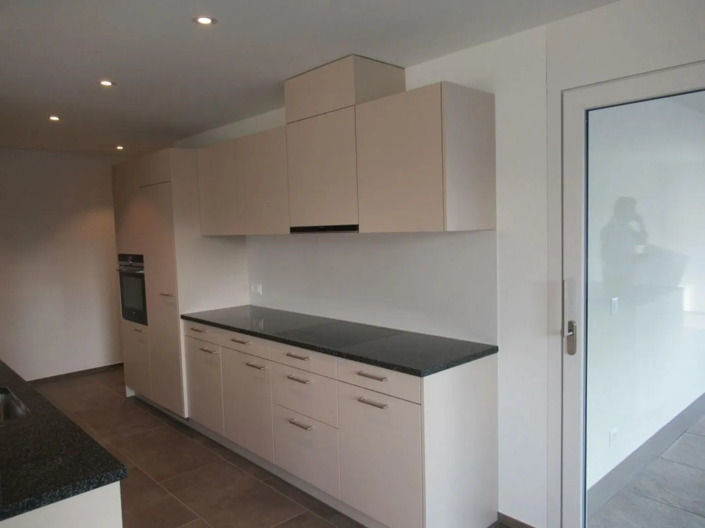 Appartamento spazioso e luminoso - Foto 4 di 15