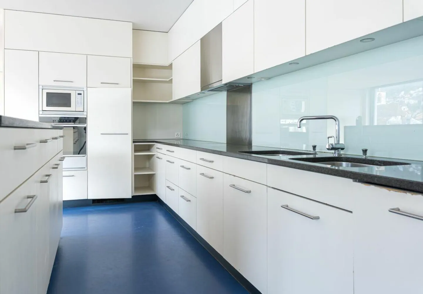 Appartement penthouse spacieux de 5,5 pièces au centre de Biel/Bienne - Photo 9 sur 21