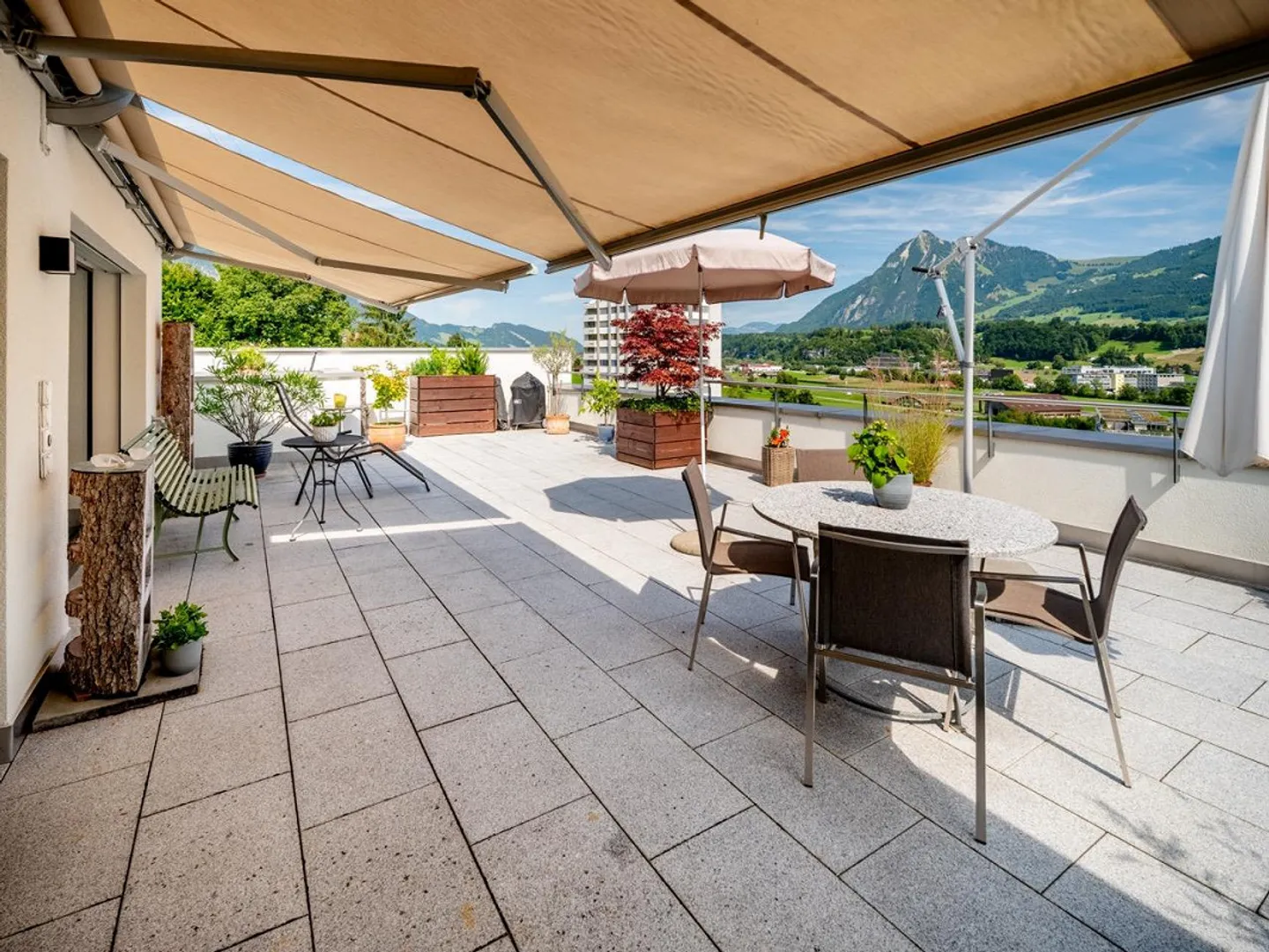Hochwertige 3.5-Zimmer-Maisonette-Attika-Wohnung mit grosser Terrasse - Foto 8 von 20