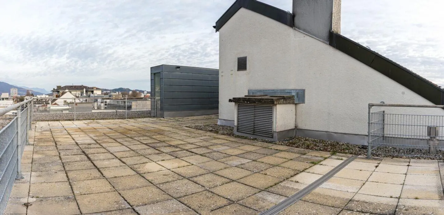 Appartement penthouse spacieux de 5,5 pièces au centre de Biel/Bienne - Photo 21 sur 21