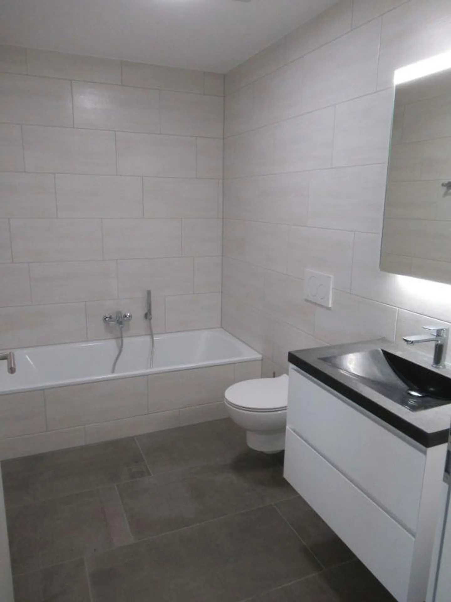 Appartamento spazioso e luminoso - Foto 11 di 15