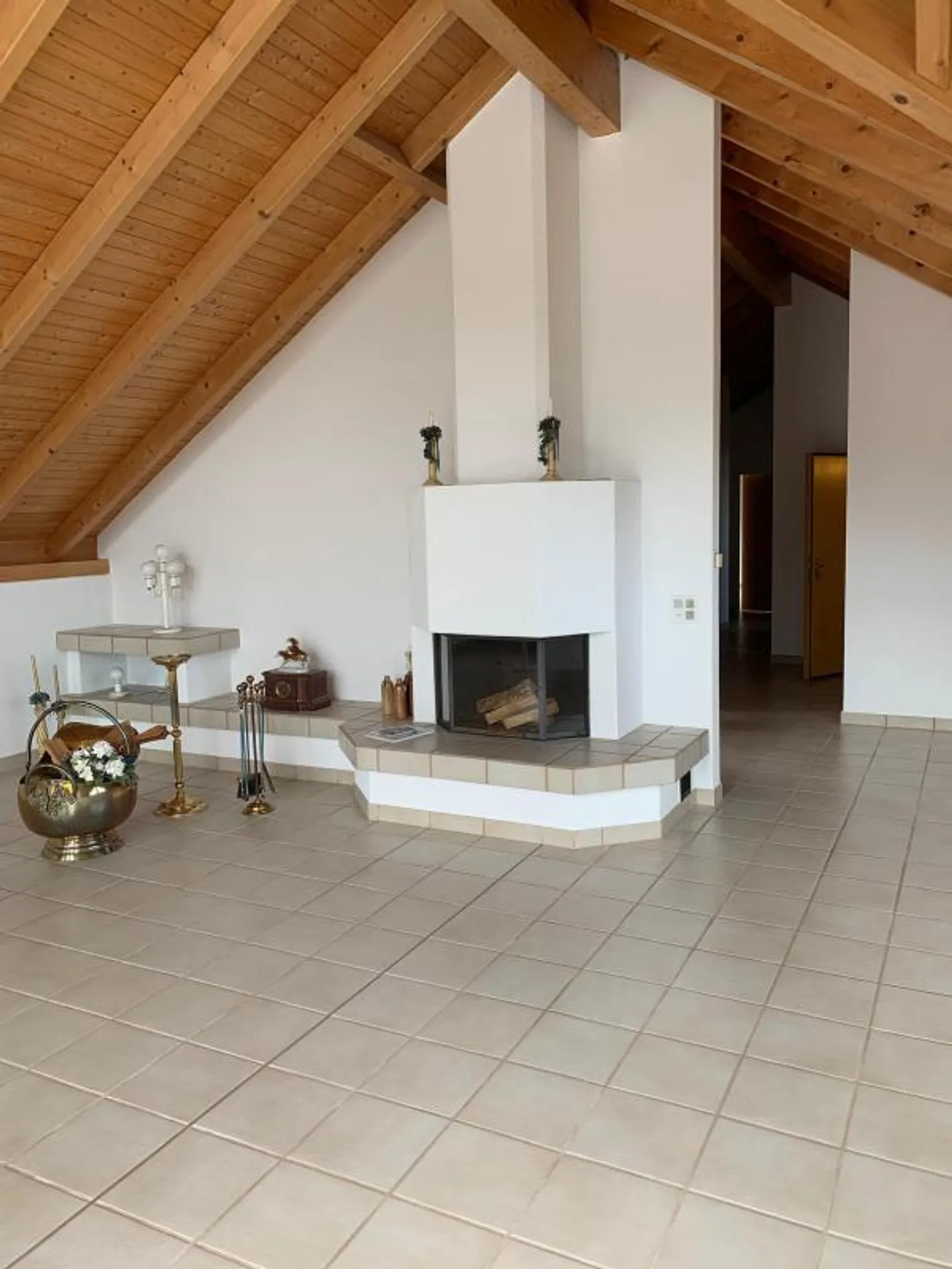 Maisonette 4.5 pièces - Photo 1 sur 5