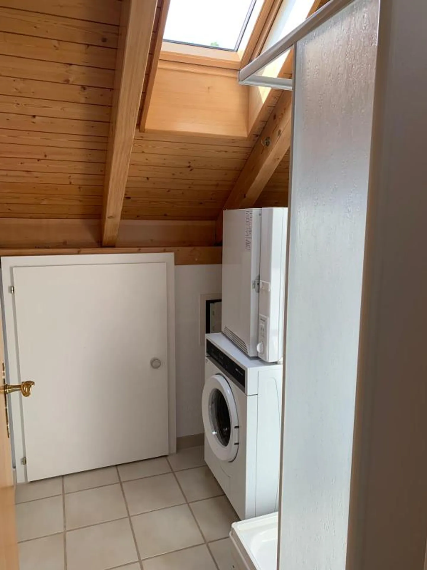 Maisonette 4.5 pièces - Photo 4 sur 5