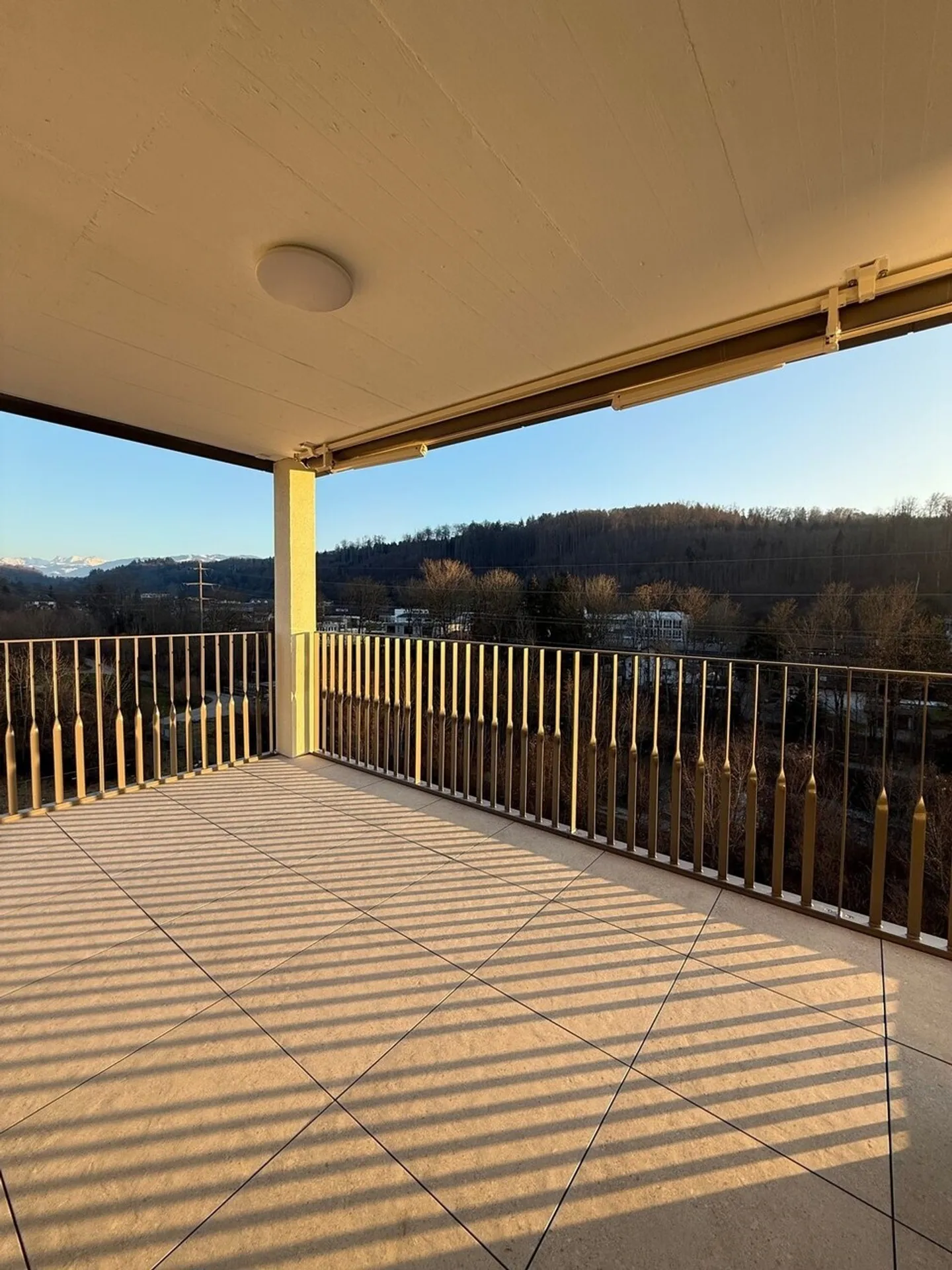 Nouvel appartement en penthouse de 4,5 pièces - Photo 10 sur 11