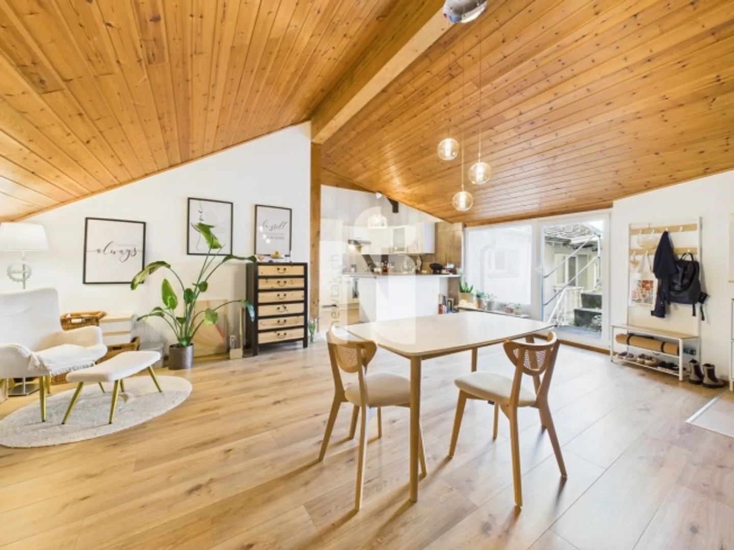 Charmante Maisonette avec Terrasse - Photo 2 sur 9