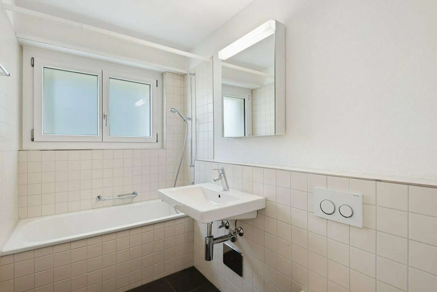 Your new home in the green! - Photo 4 of 7