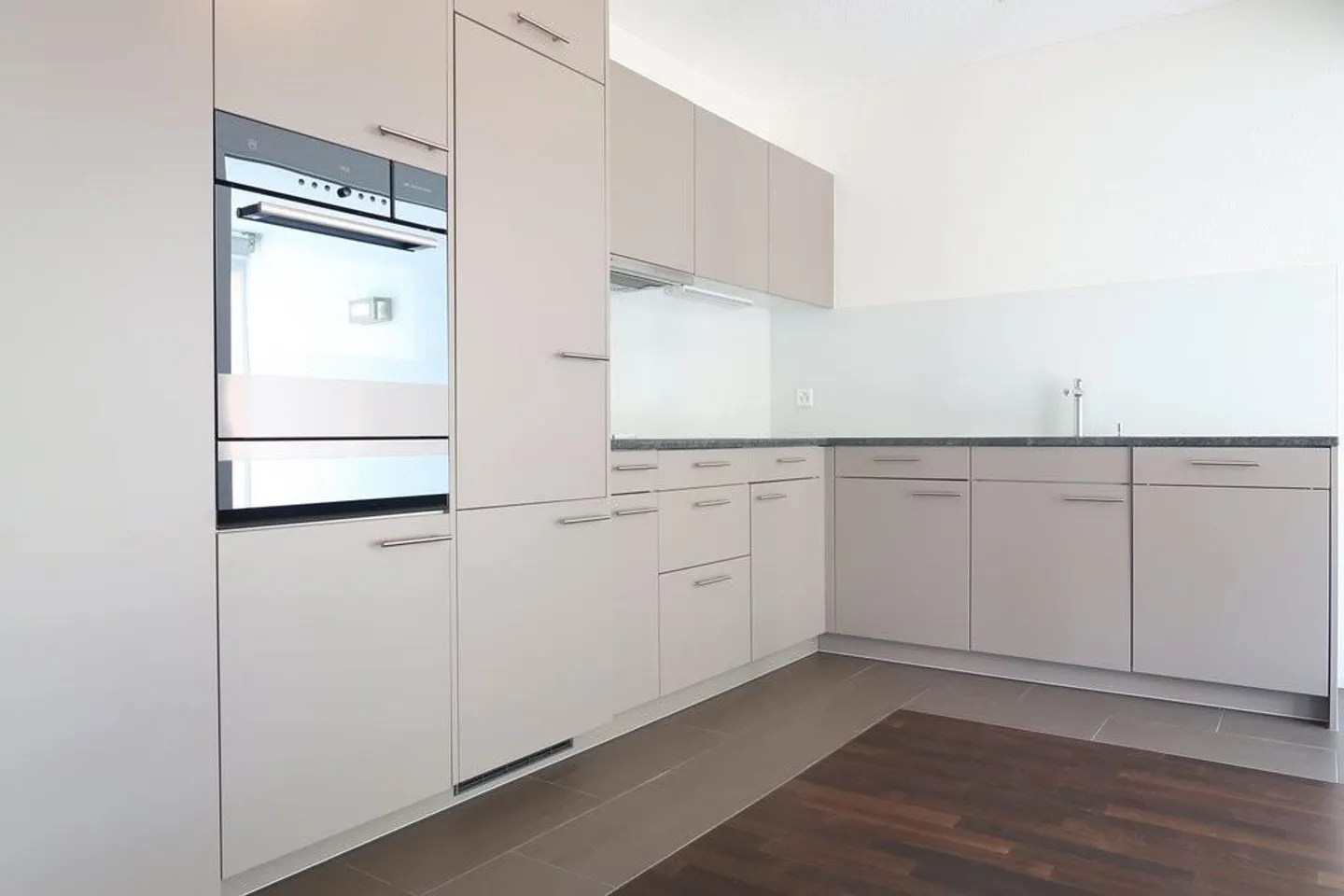 Wohnung mieten - Foto 2 von 8