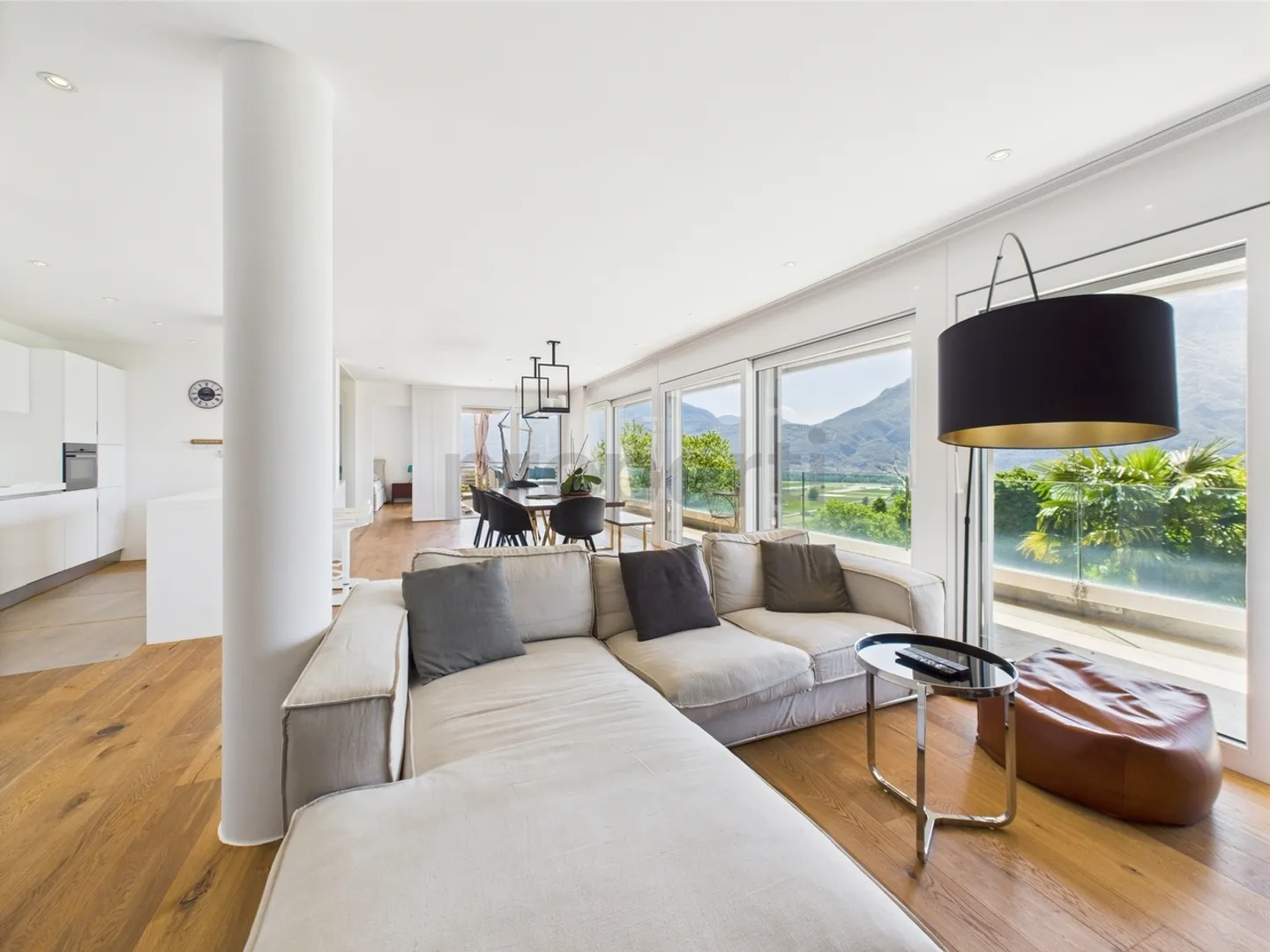 Exklusive Wohnung mit Panoramablick auf den See in Gordola - Foto 4 von 12