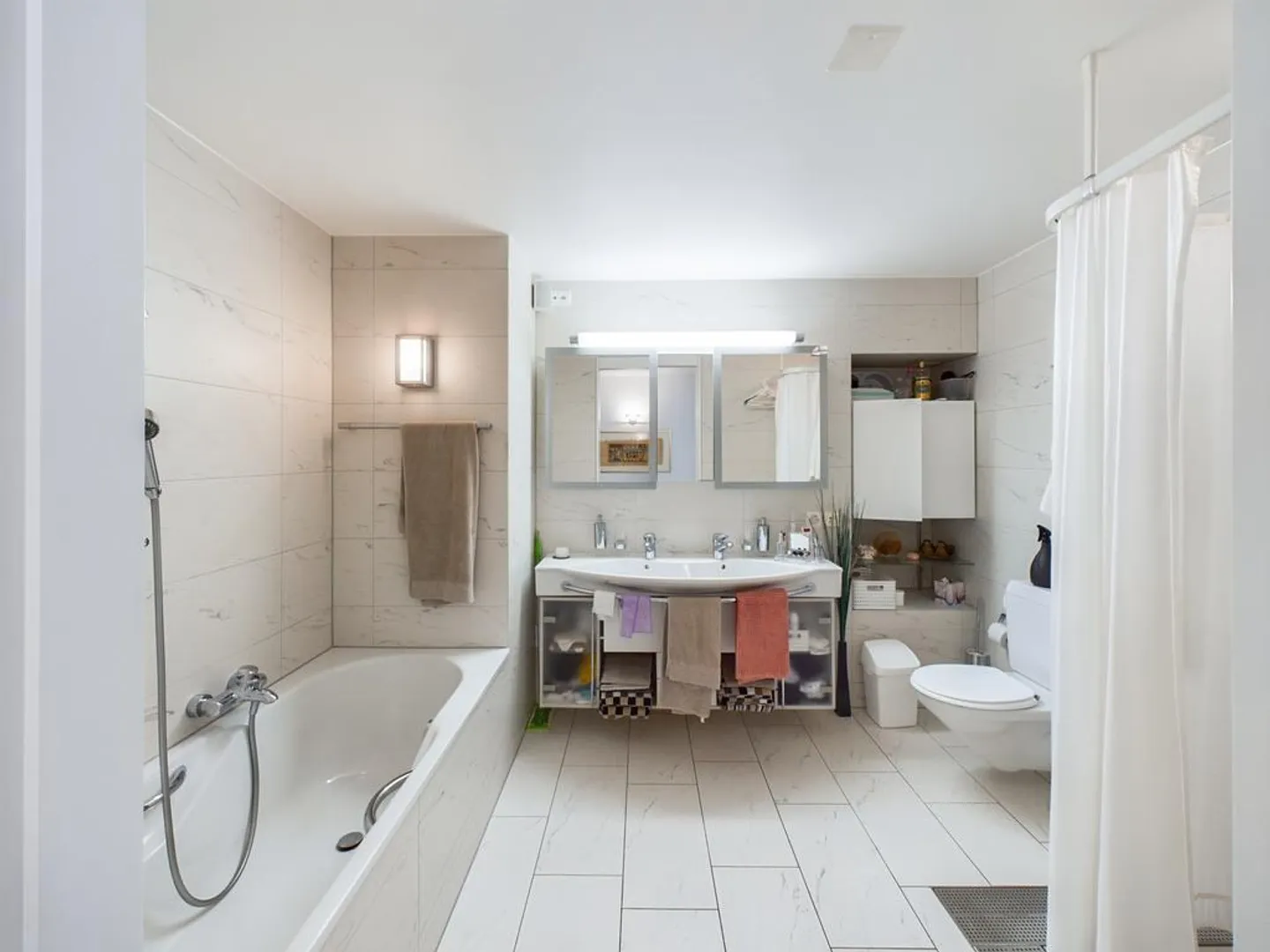 Unique penthouse apartment above the rooftops of St. Gallen - Photo 6 of 18