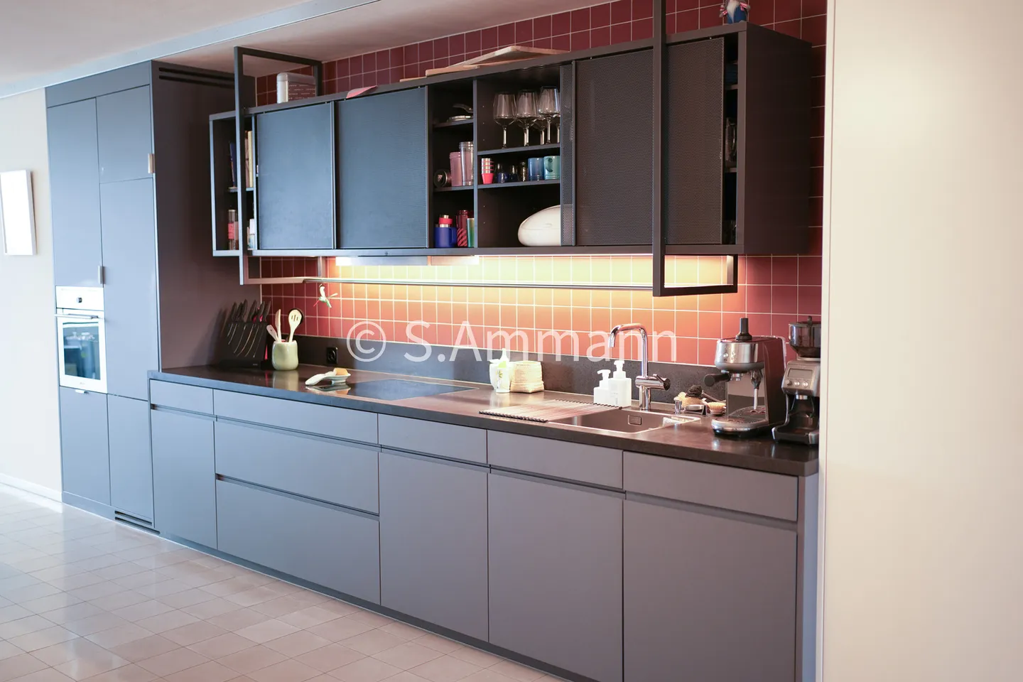 APPARTEMENT 3½ PIÈCES À ZURICH - DISTRICT 4, MEUBLÉ, TEMPORAIRE - Photo 5 sur 10