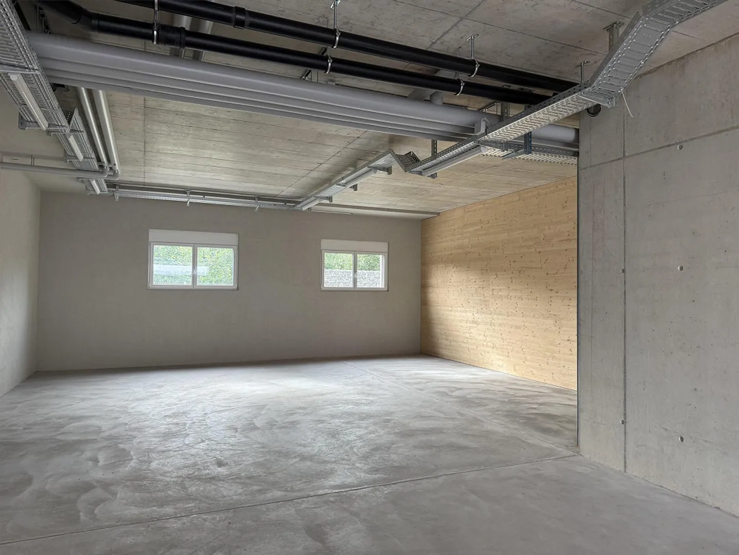 Commercial Space in Neukirch - Photo 1 of 3