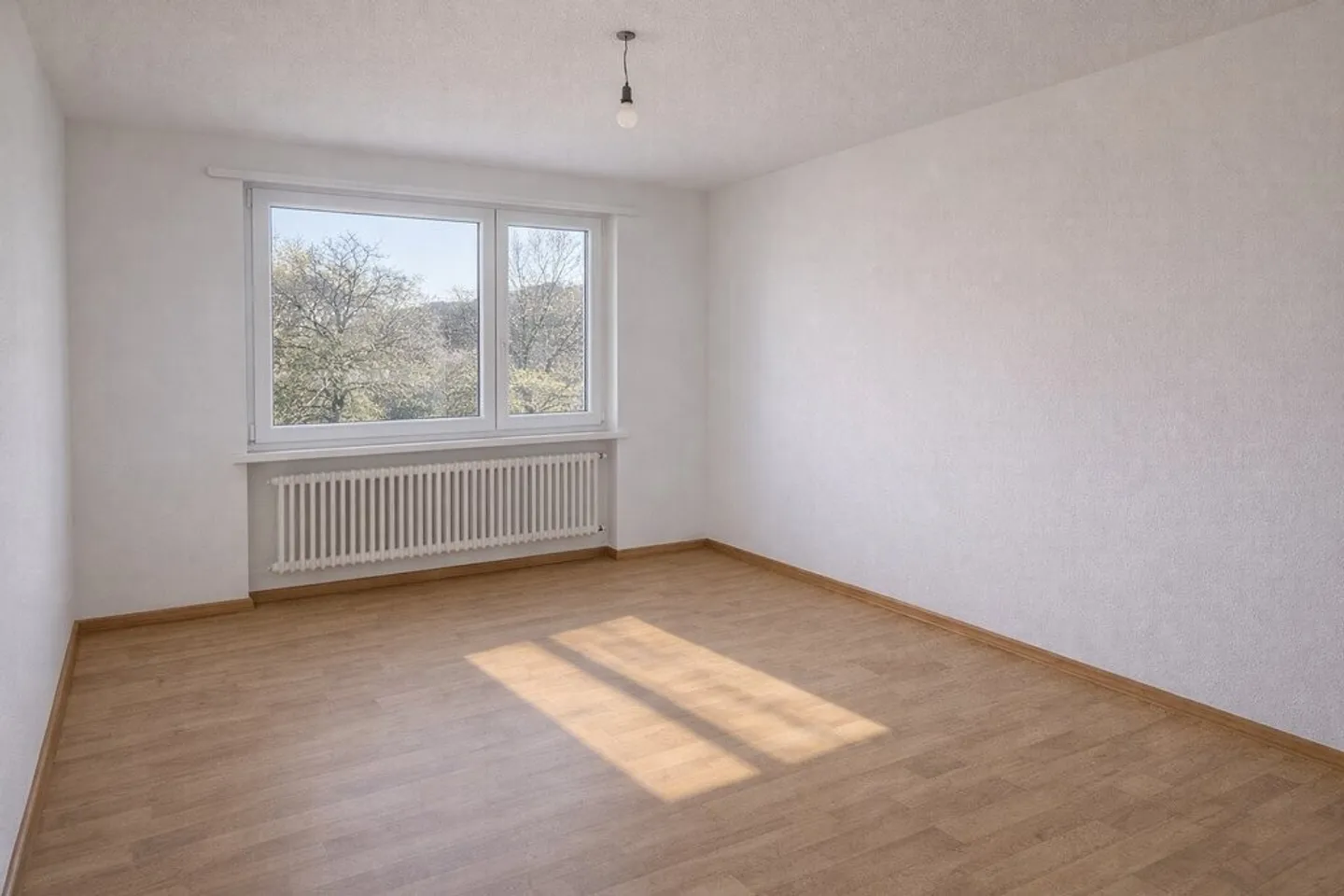 Charmante Wohnung in Oberwil - Foto 3 von 6