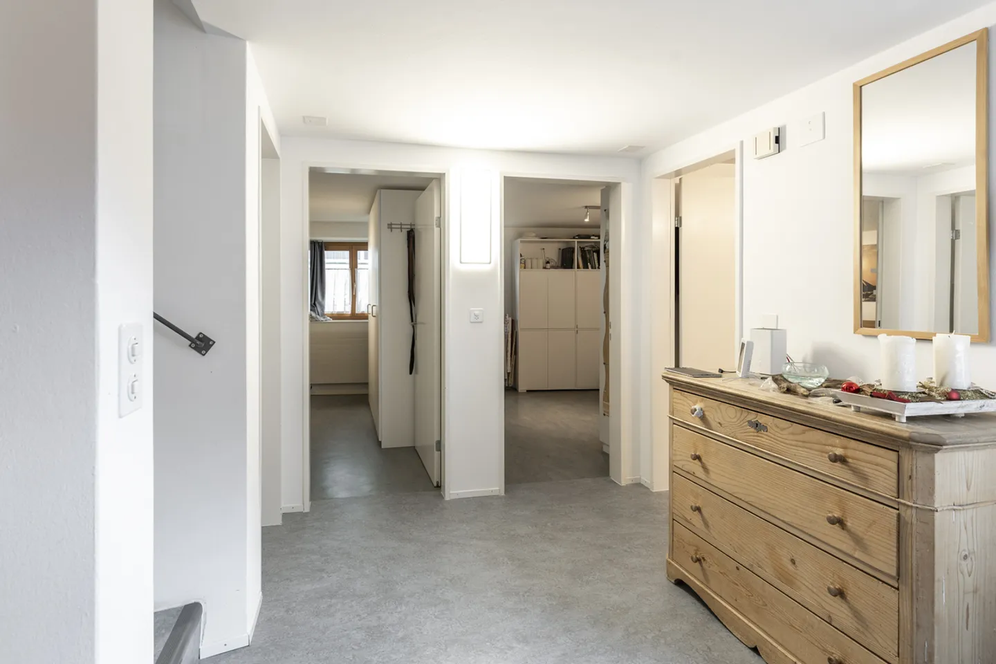 Casa spaziosa con molte possibilità - Foto 2 di 8