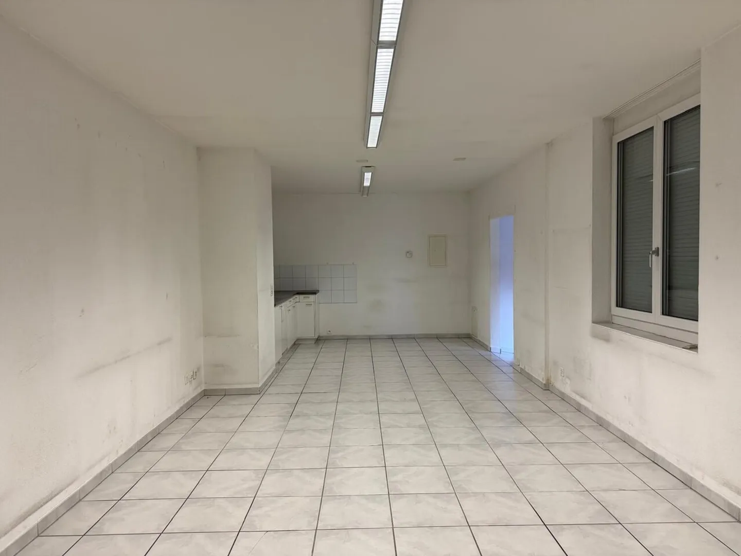 Espace Commercial dans un Emplacement Central - Photo 1 sur 13