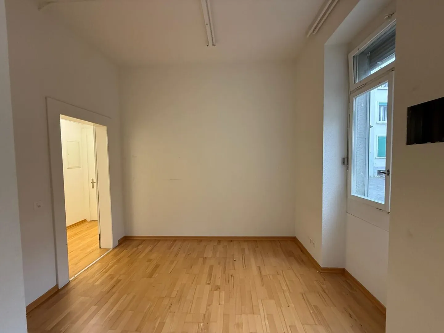 Espace Commercial dans un Emplacement Central - Photo 11 sur 13