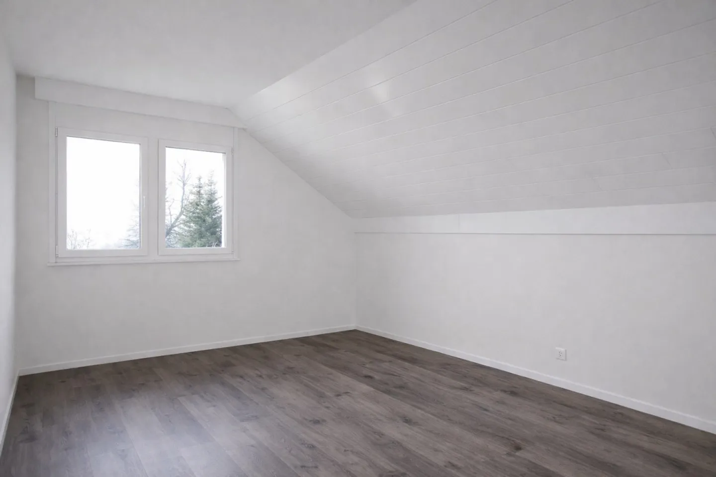 Charmante Dachgeschosswohnung mit Seeblick - Foto 7 von 10