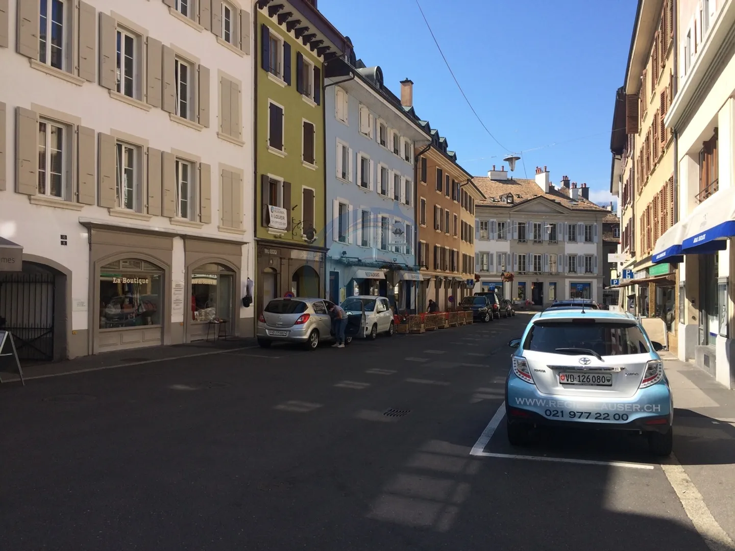 3,5-ZIMMER-DUPLEX-WOHNUNG IM HERZEN DER ALTSTADT VON VEVEY - Foto 1 von 12