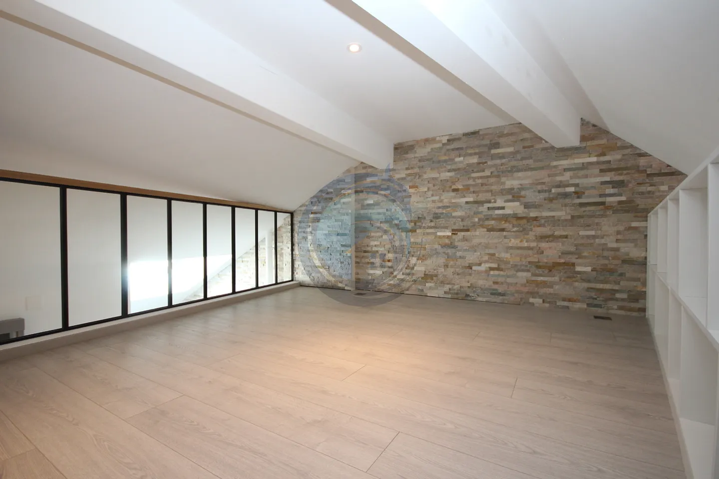 3,5-ZIMMER-DUPLEX-WOHNUNG IM HERZEN DER ALTSTADT VON VEVEY - Foto 6 von 12