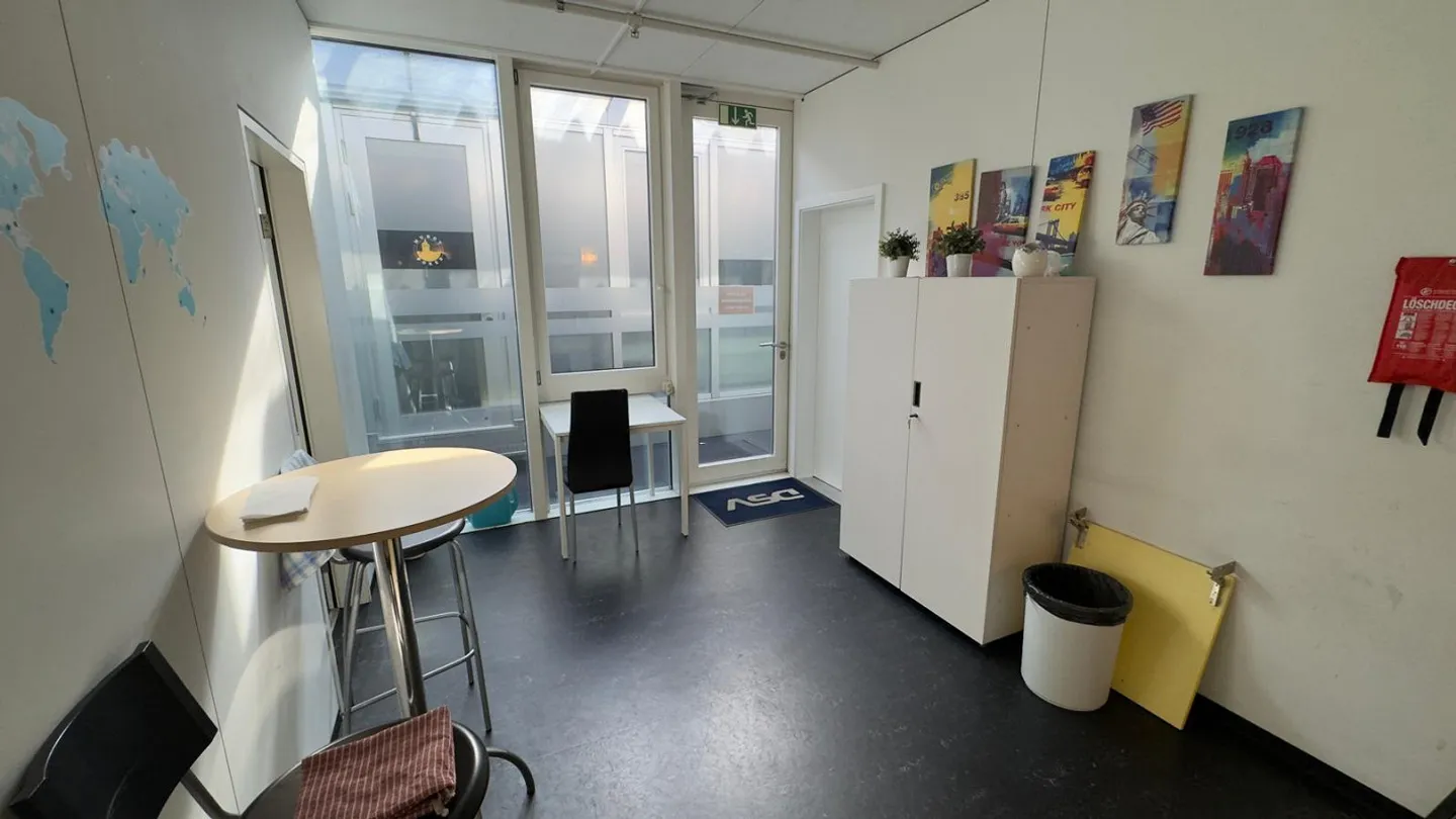 Spazio ufficio in affitto in una posizione centrale - Foto 13 di 13