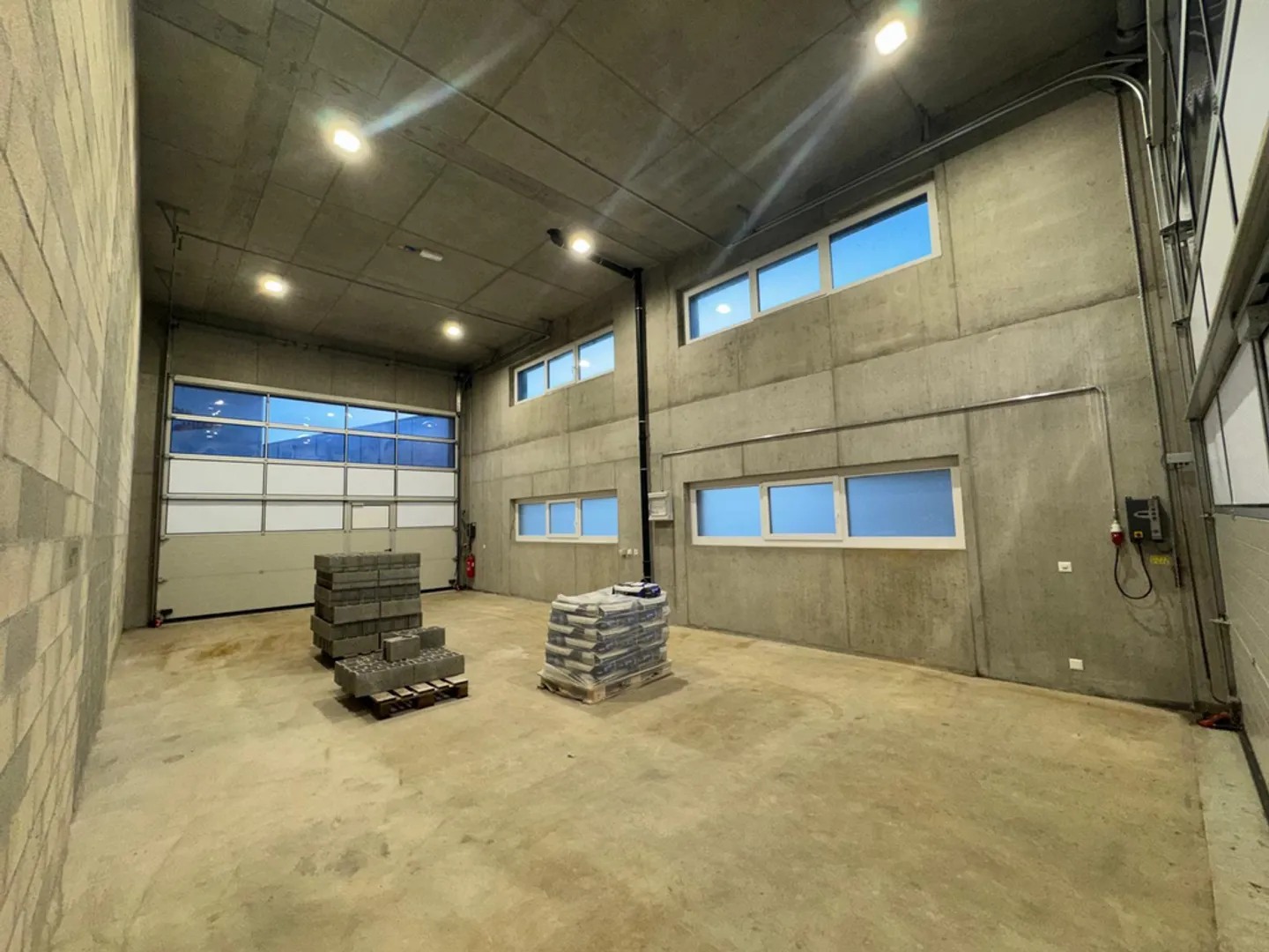 Deposito A per artigianato o varie attività - Foto 1 di 8