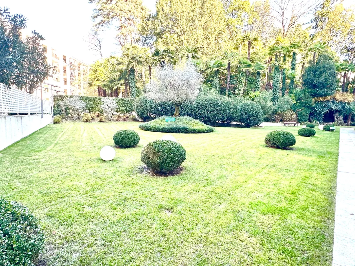 Bright penthouse with 6 rooms in Lugano with lake view - Photo 11 of 13