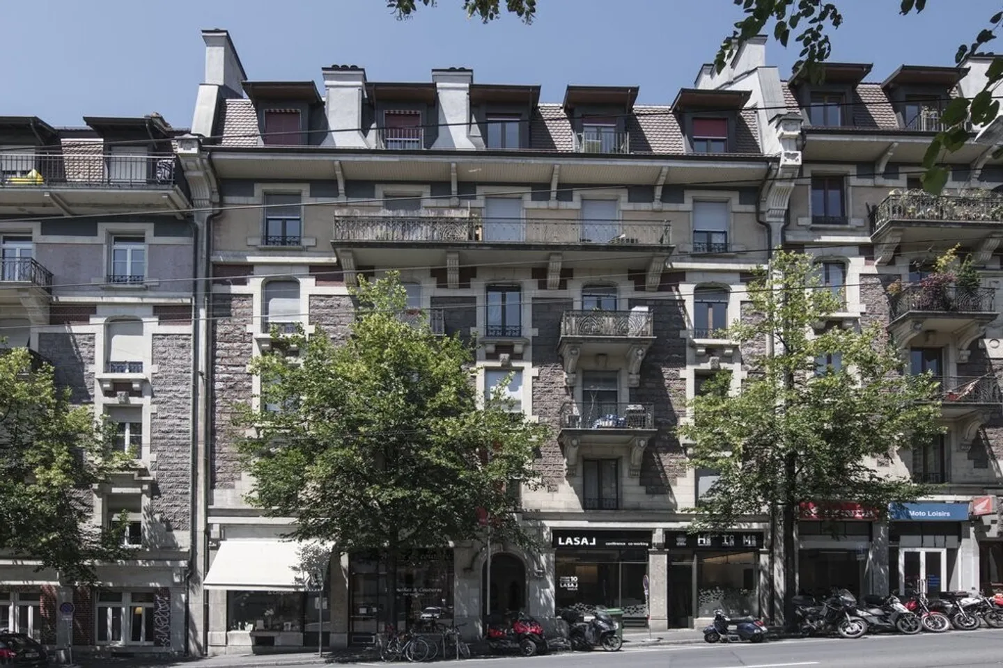 Beautiful apartment near the train station - Old building (1908) - Photo 1 of 1
