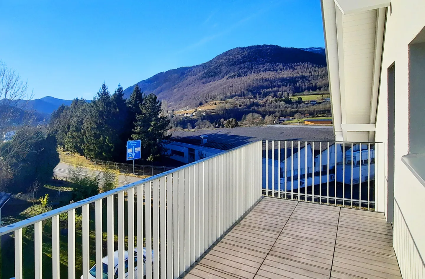 Dans immeuble très récent, 3,5 pces avec balcon et garage - Photo 1 sur 10