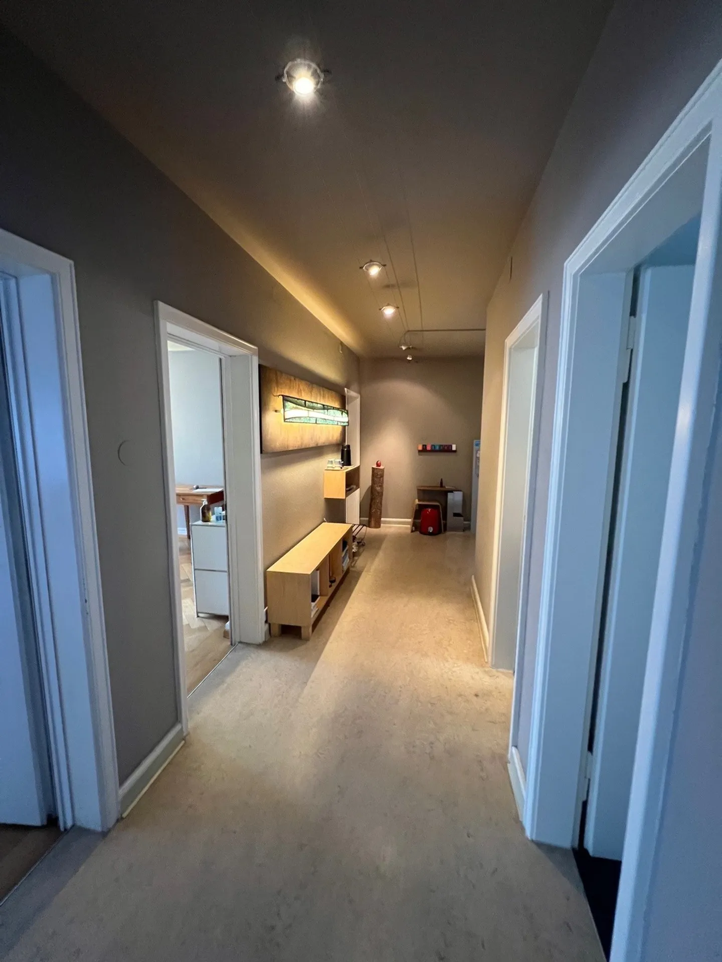 Spacieux appartement de 5 pièces dans un emplacement central à Zurich - Photo 2 sur 16