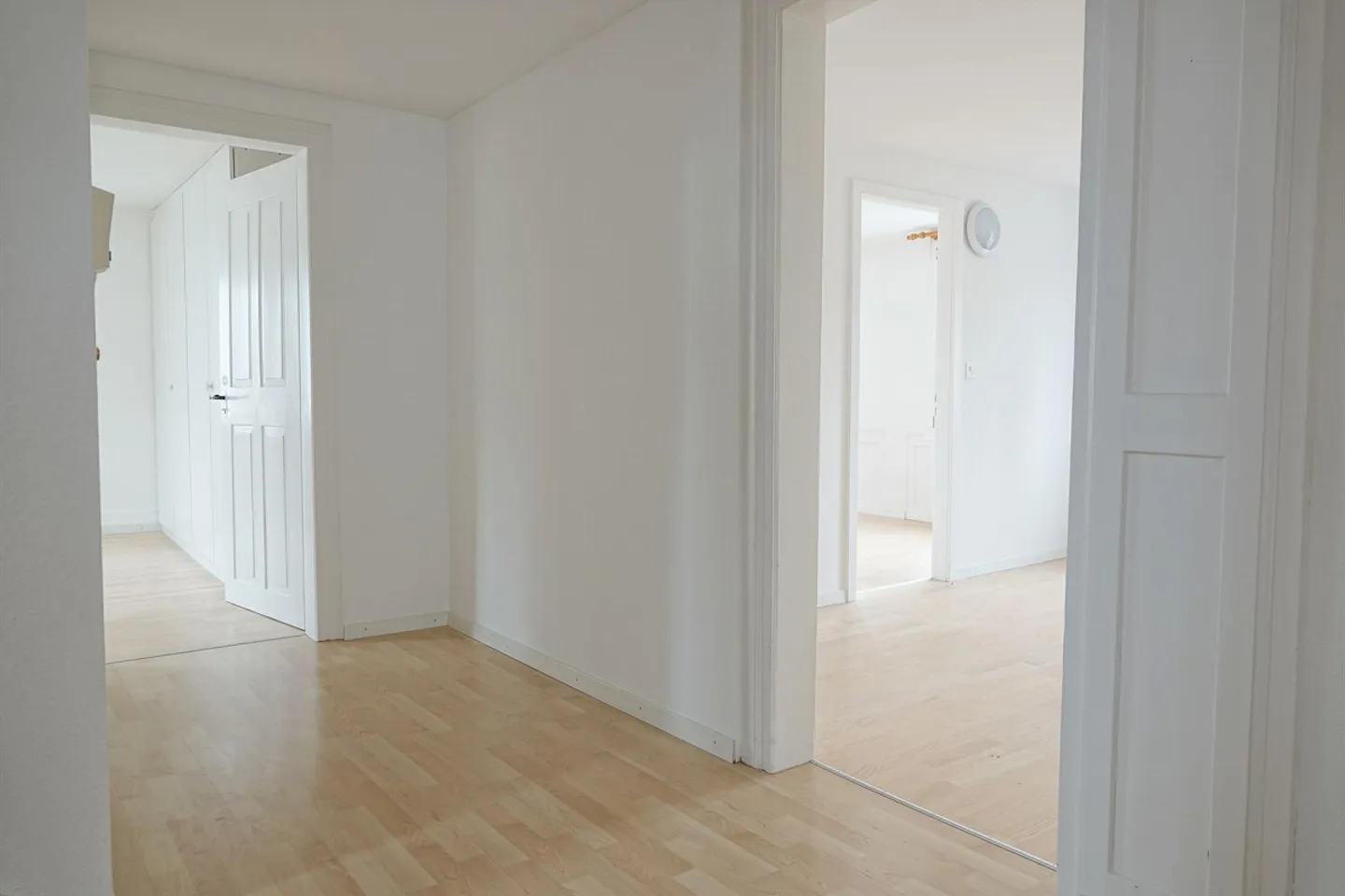 Bright 7.5 Room Maisonette Apartment - Photo 7 of 10