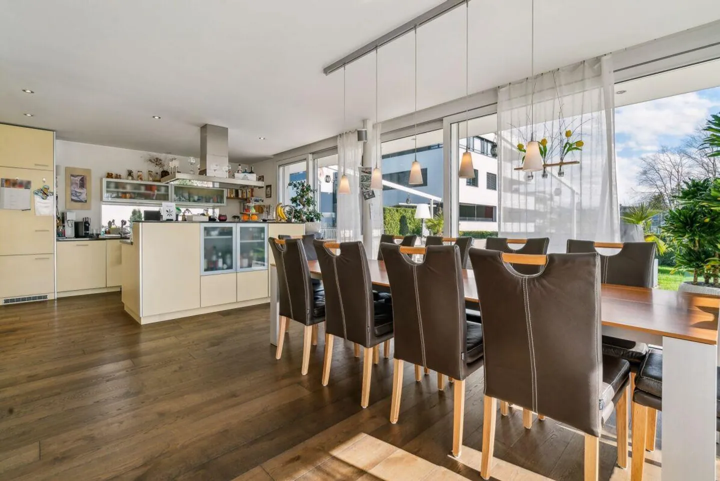 Renditeobjekt: Moderner und gepflegter 6 1/2-Zimmer Doppeleinfamilienhausteil in Hünenberg - Foto 5 von 15
