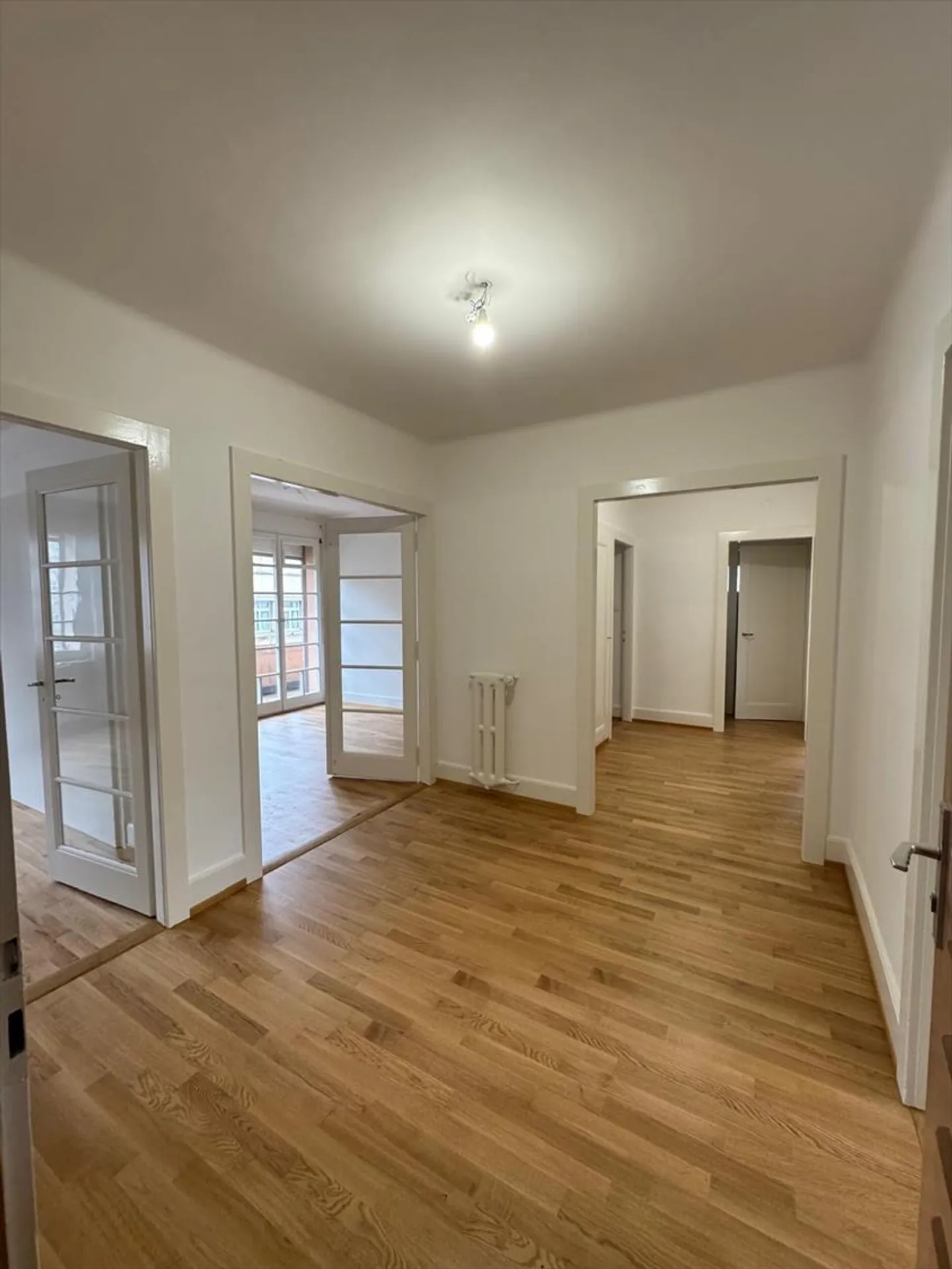 Bel appartement de 5.5 pièces, 2ème étage, env. 107 m2 - Photo 3 sur 6
