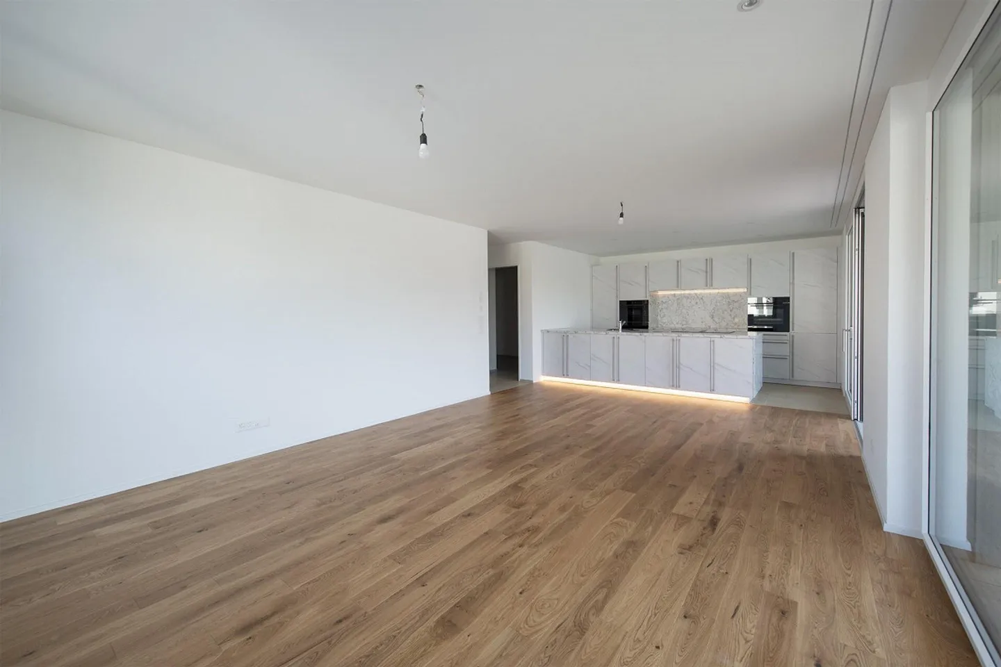 Appartement moderne de 3,5 pièces avec finition de haute qualité - Photo 2 sur 15