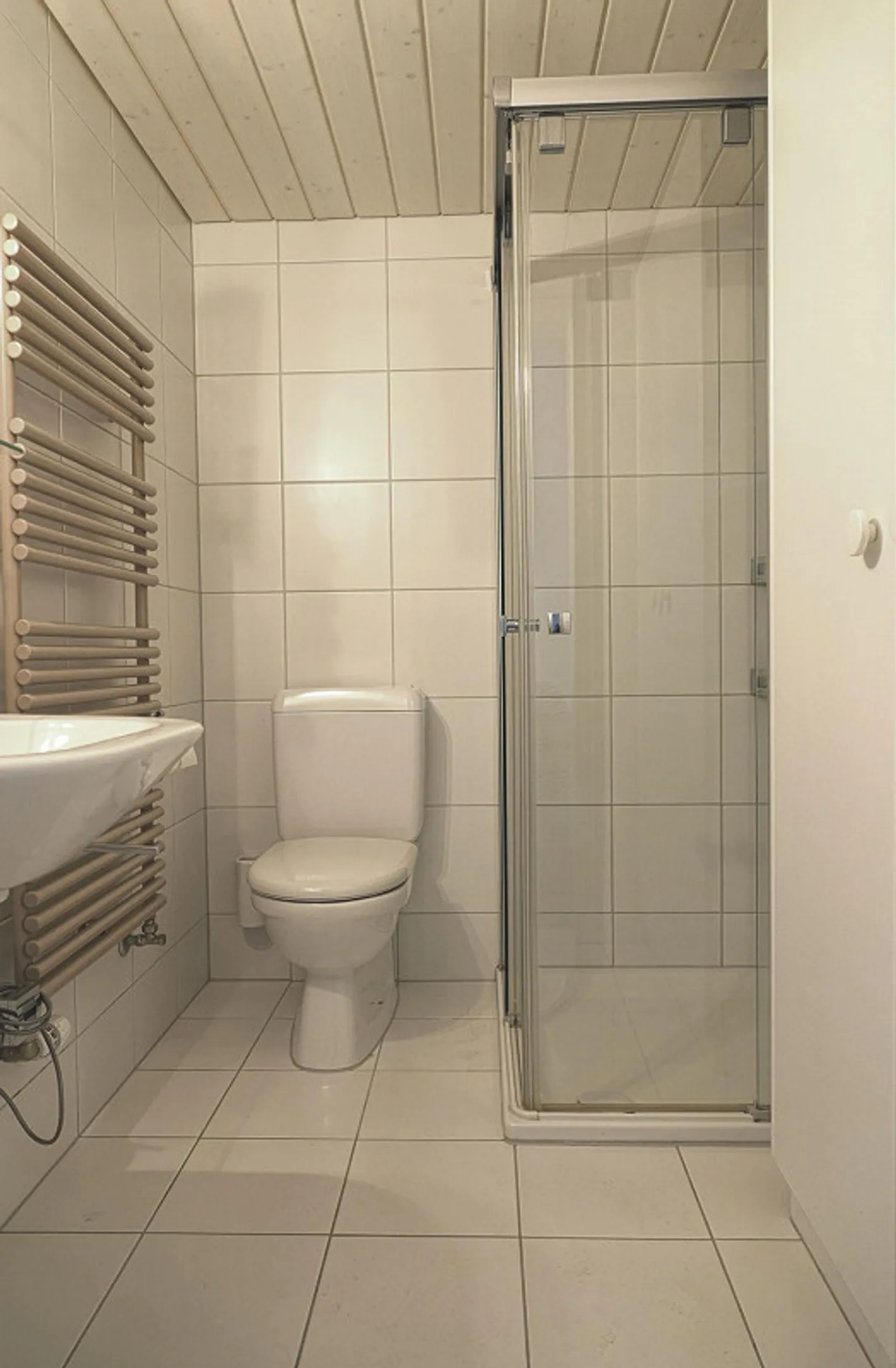 Bright 7.5 Room Maisonette Apartment - Photo 6 of 10