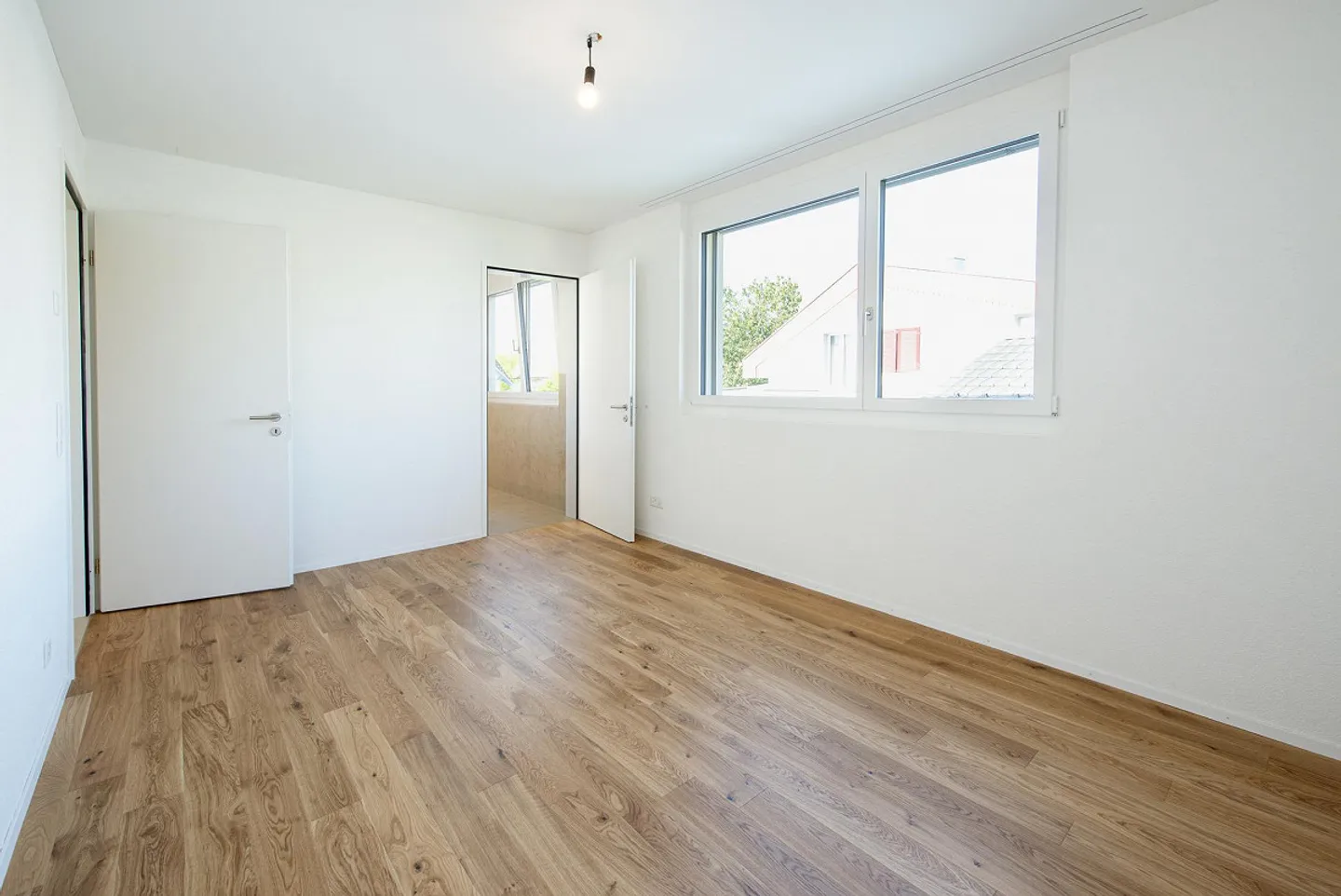Appartement moderne de 3,5 pièces avec finition de haute qualité - Photo 4 sur 15