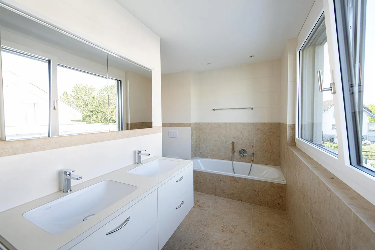 Appartement moderne de 3,5 pièces avec finition de haute qualité - Photo 5 sur 15