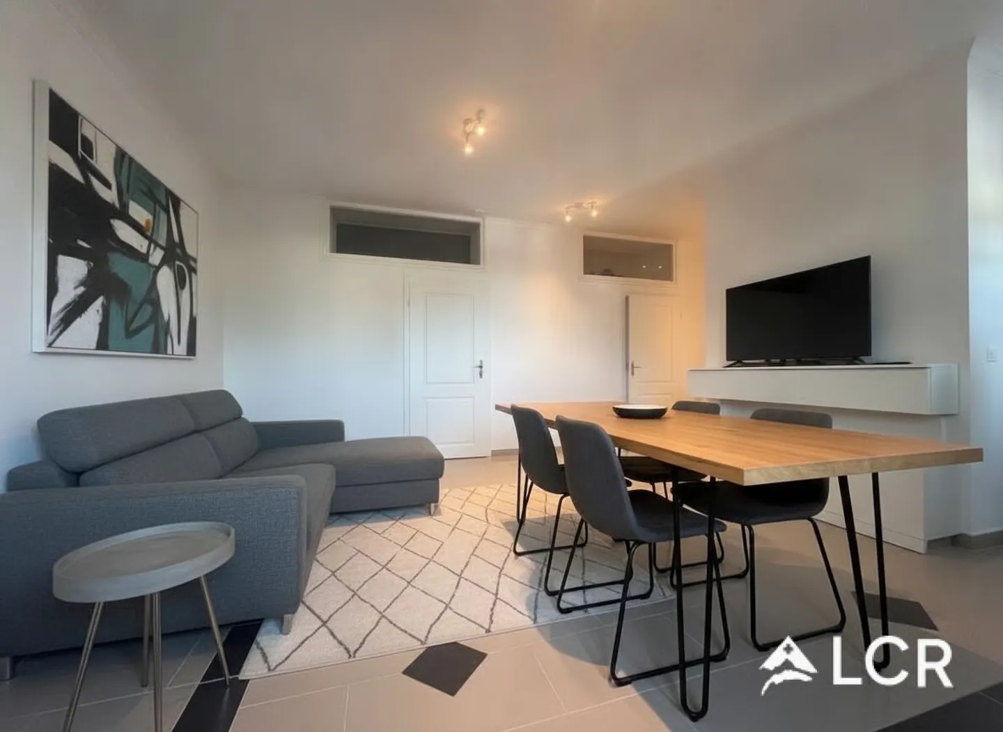 Bel Appartement de 3.5P à Veytaux / 2CHB / 1 SDB / proche lac, Vevey et Montreux - Photo 2 sur 13