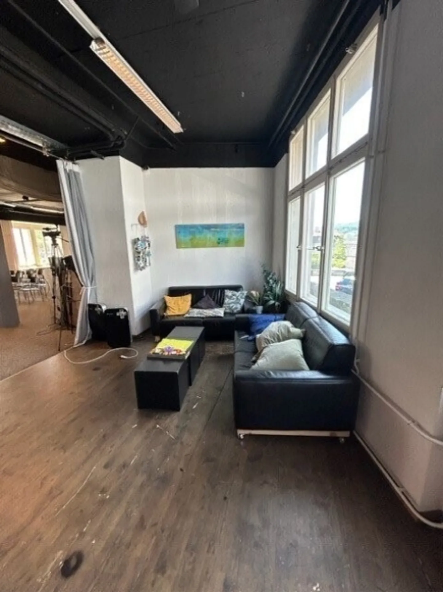 Espace commercial spacieux et polyvalent dans un emplacement central à Aarau - Photo 3 sur 10