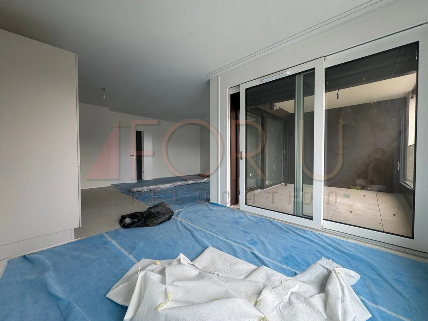Bellissimo appartamento di 4 stanze nuovo e tranquillo con 2 balconi a Vieusseux - Foto 3 di 12