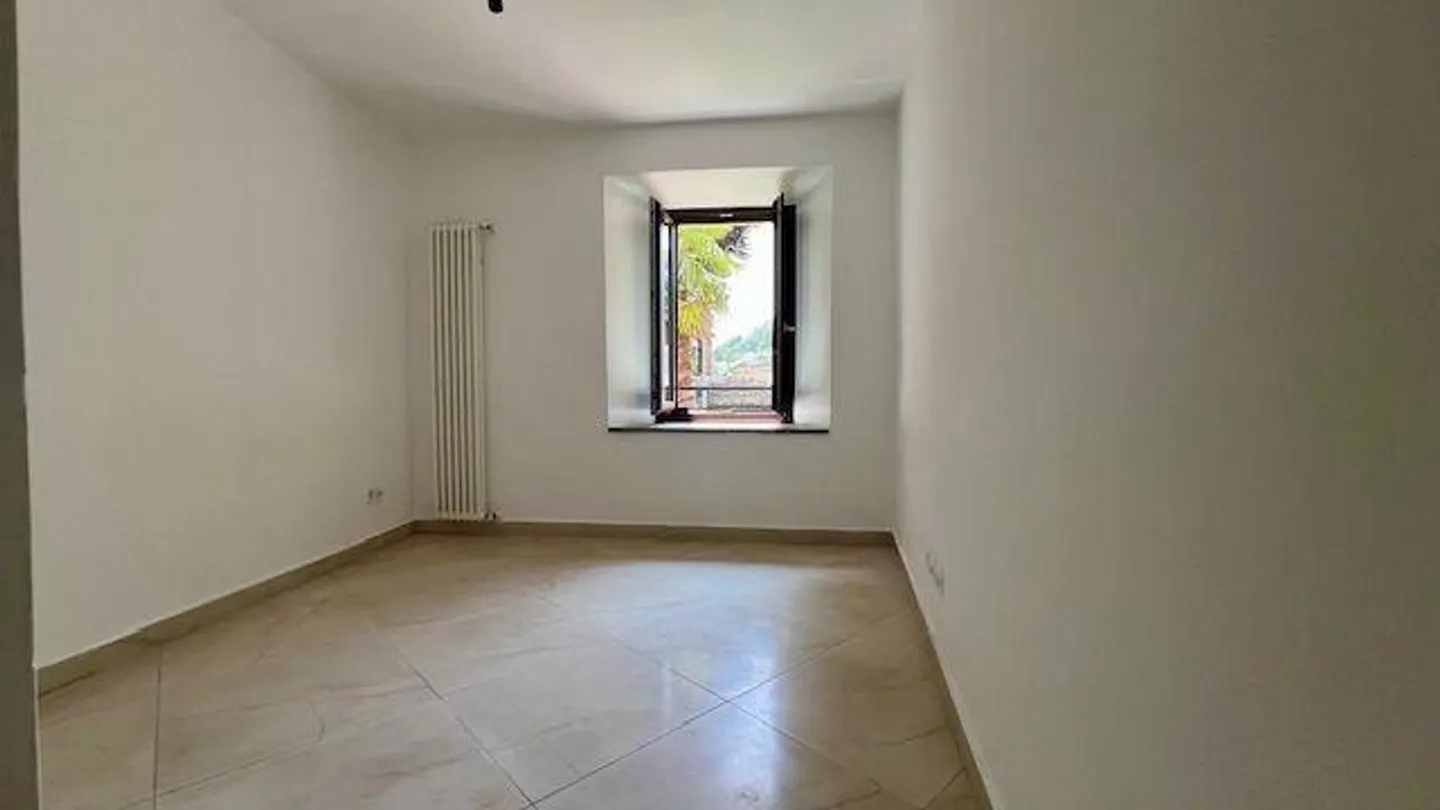 Renoviertes Kernhaus Collina d'Oro im Innenhof - Foto 7 von 18