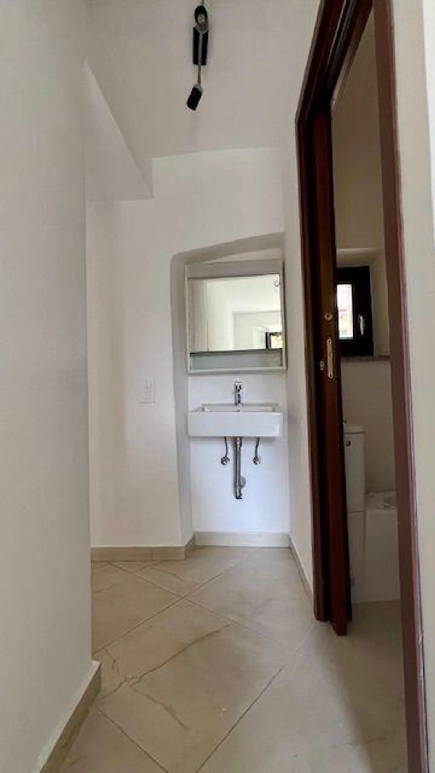 Renoviertes Kernhaus Collina d'Oro im Innenhof - Foto 12 von 18