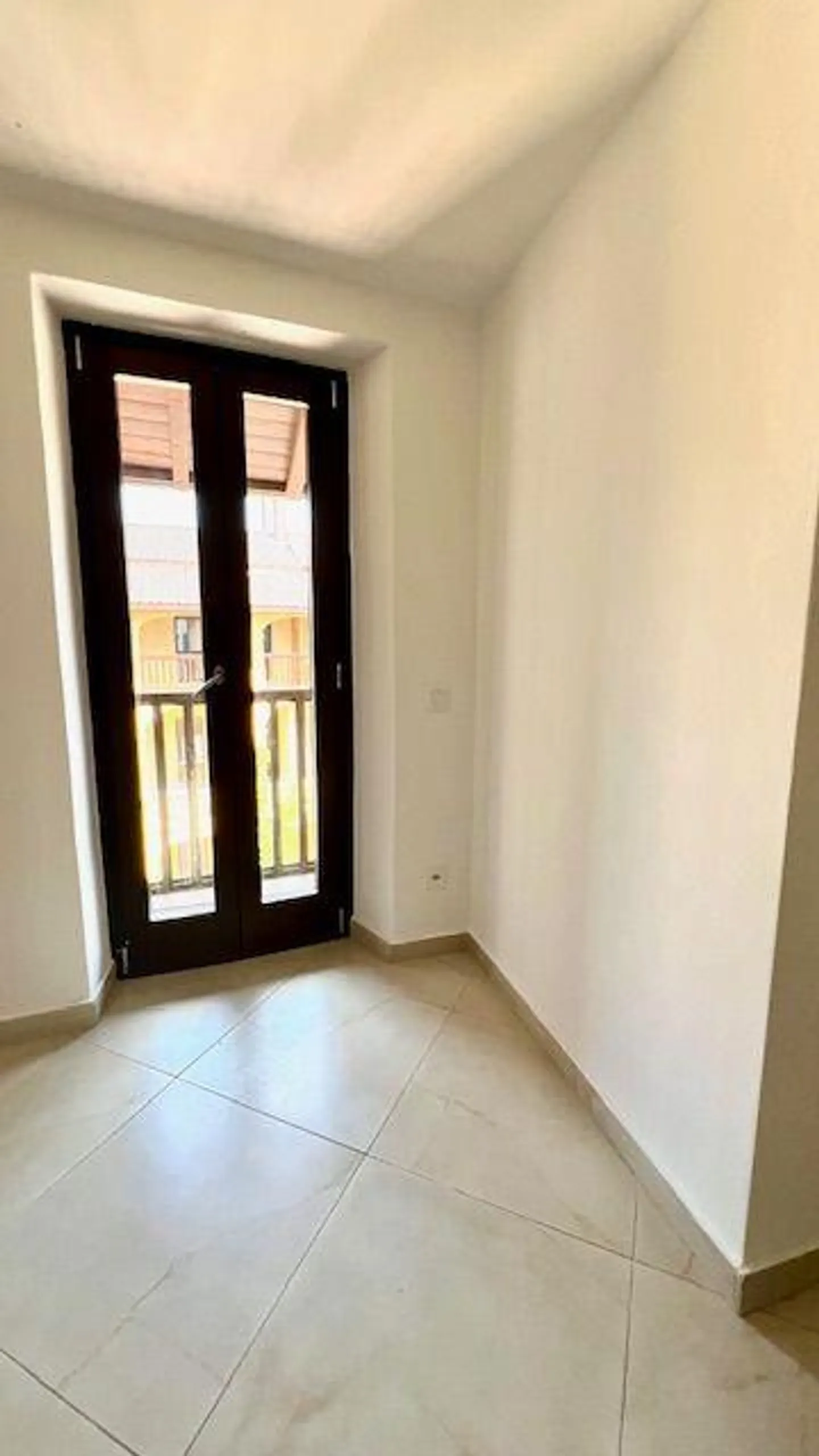Renoviertes Kernhaus Collina d'Oro im Innenhof - Foto 14 von 18