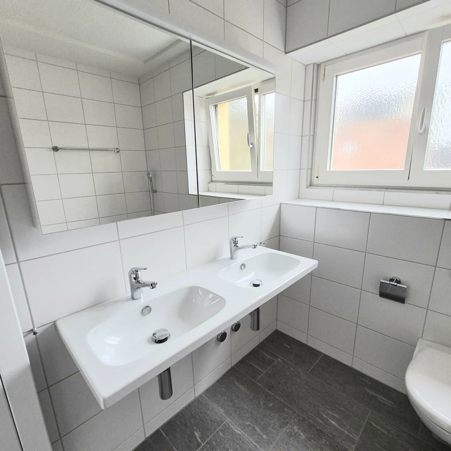 Neu renovierte Wohnung im Zentrum von Dietikon - Foto 4 von 13